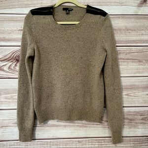 Aqua 100% Cashmere beige Sweater Zipper Shoulder Pullover. Women’s size Large